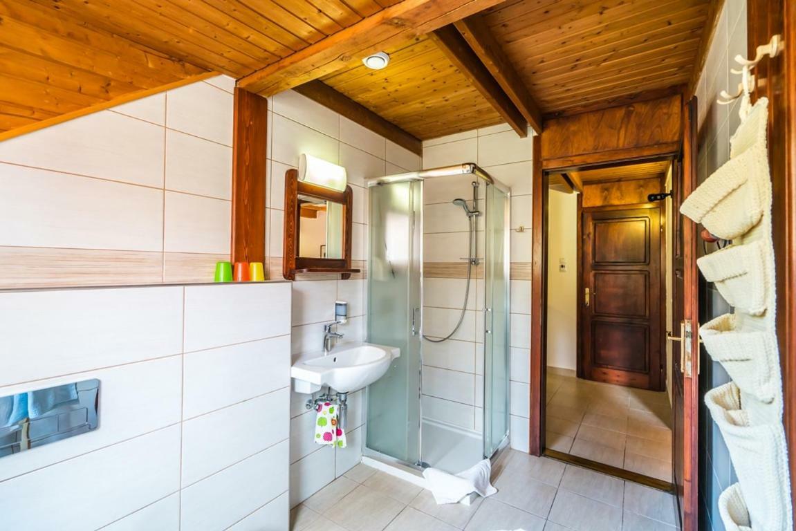 Szent Kristof Panzio Hotel Естергом Екстериор снимка
