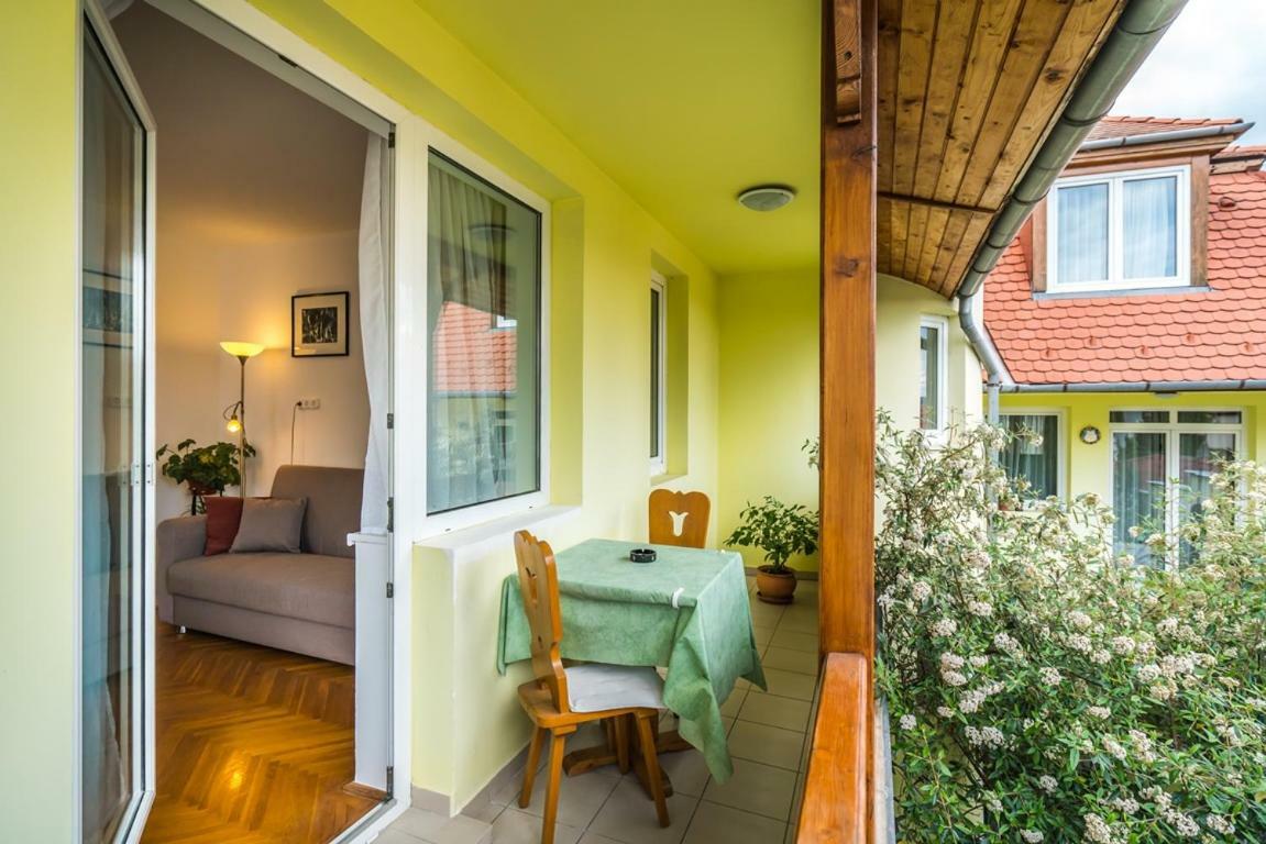 Szent Kristof Panzio Hotel Естергом Екстериор снимка